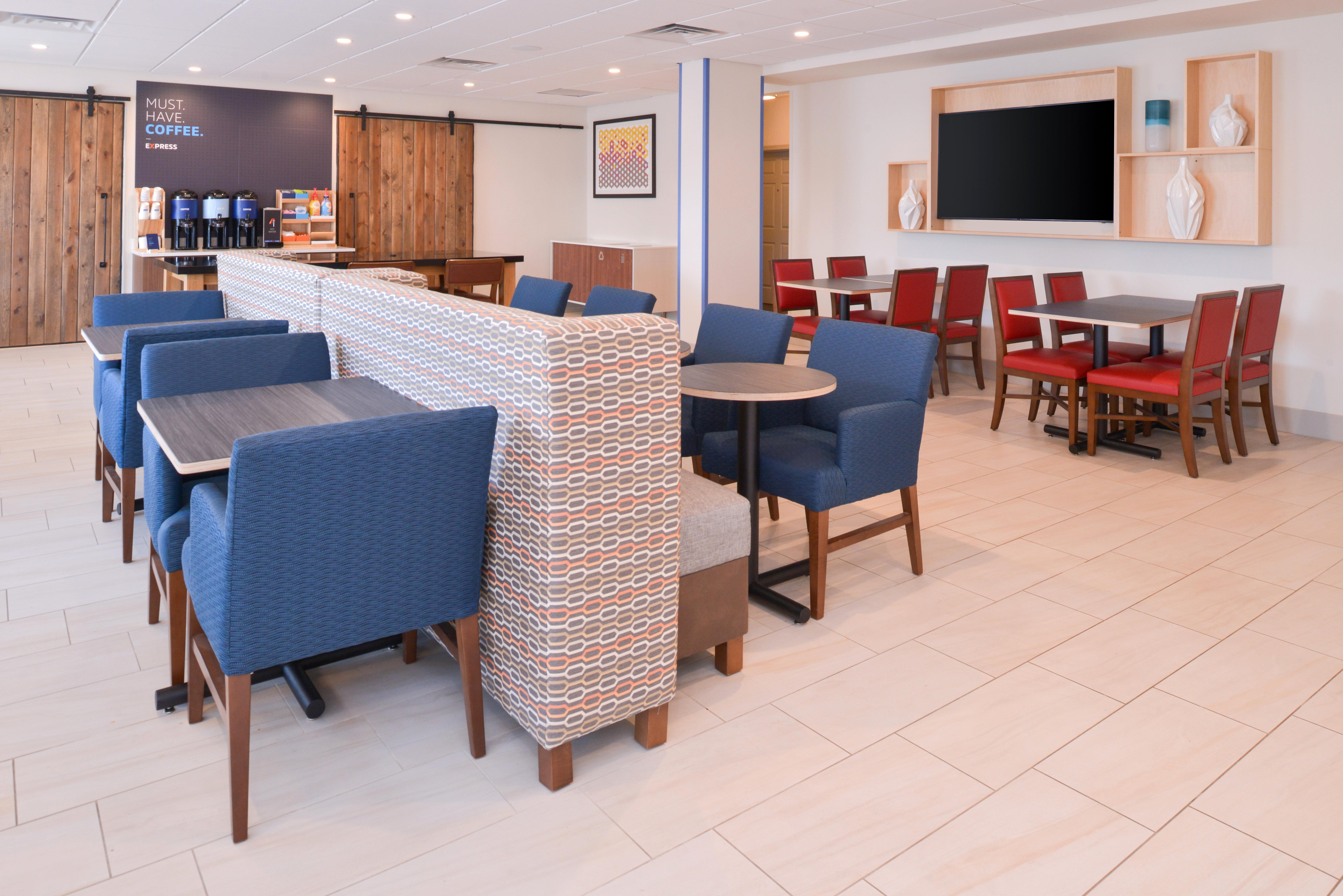 Express & - - 120th And Maple By Ihg Hotel 3*