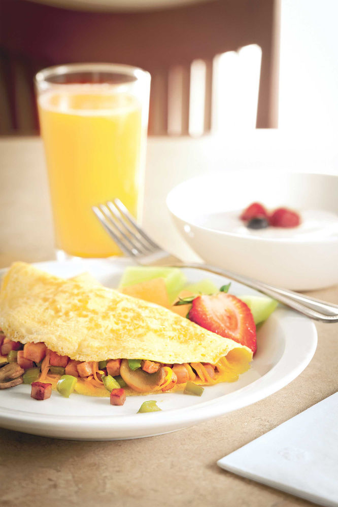 Hotel Express & - - 120th And Maple By Ihg 3*