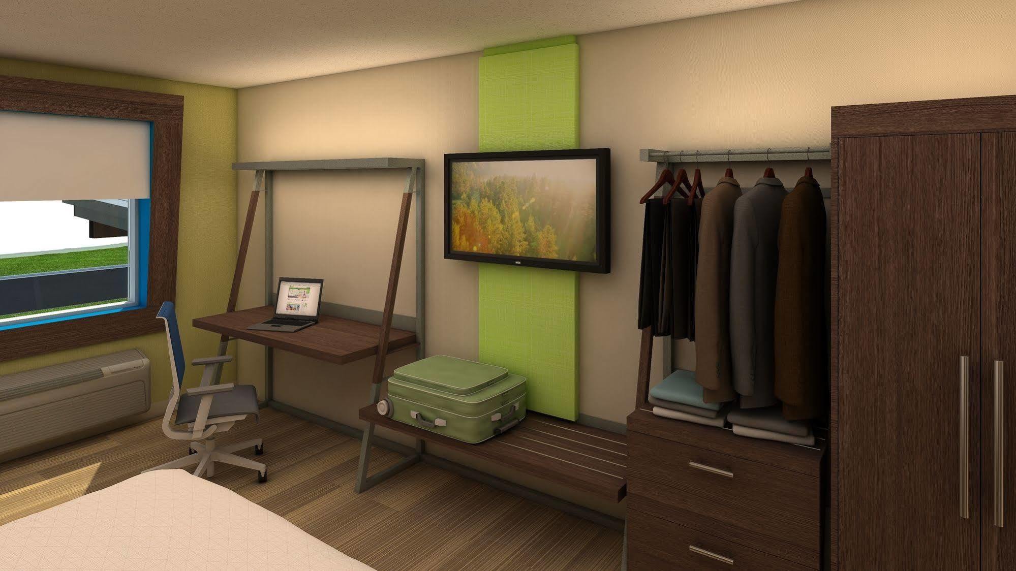 Express & - - 120th And Maple By Ihg Hotel